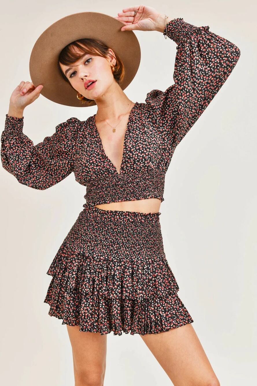 Reset Black Floral Cropped Smocked Long Sleeve Blouse Women's Size Medium